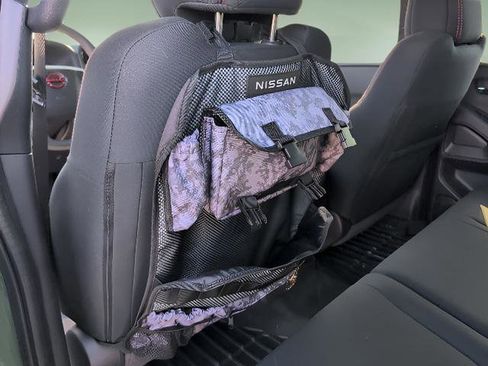 Used 2025 Nissan Frontier PRO-4X w/ Pro Convenience Package image 18