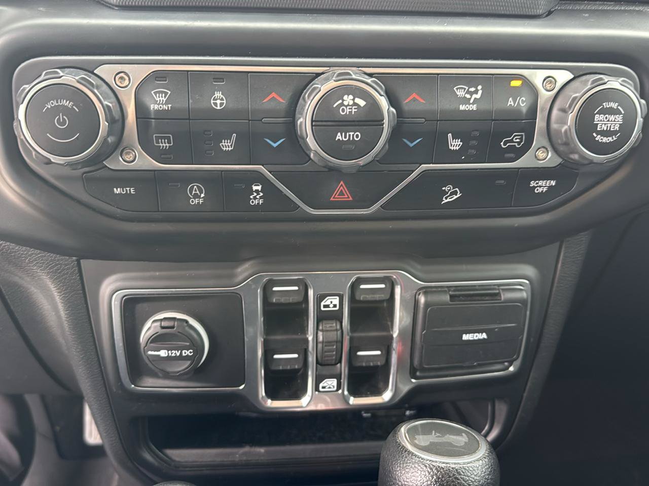 Used 2020 Jeep Wrangler Unlimited Sport S AWD/4WD image 35