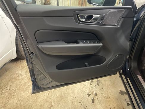 Certified 2025 Volvo XC60 T8 Plus w/ Protection Package Premier AWD/4WD image 15