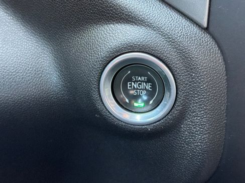 Used 2021 Chevrolet Silverado 1500 LT Trail Boss w/ Convenience Package II image 21