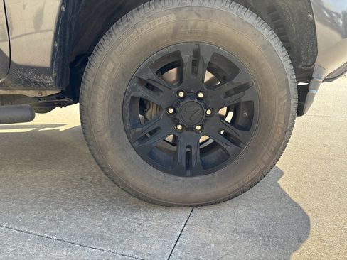 Used 2020 Toyota Tacoma SR w/ SR Convenience Package image 33