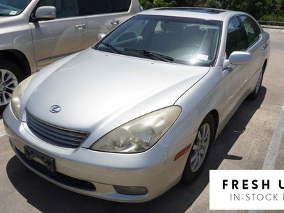 Used 2002 Lexus ES 330 w/ Premium Pkg