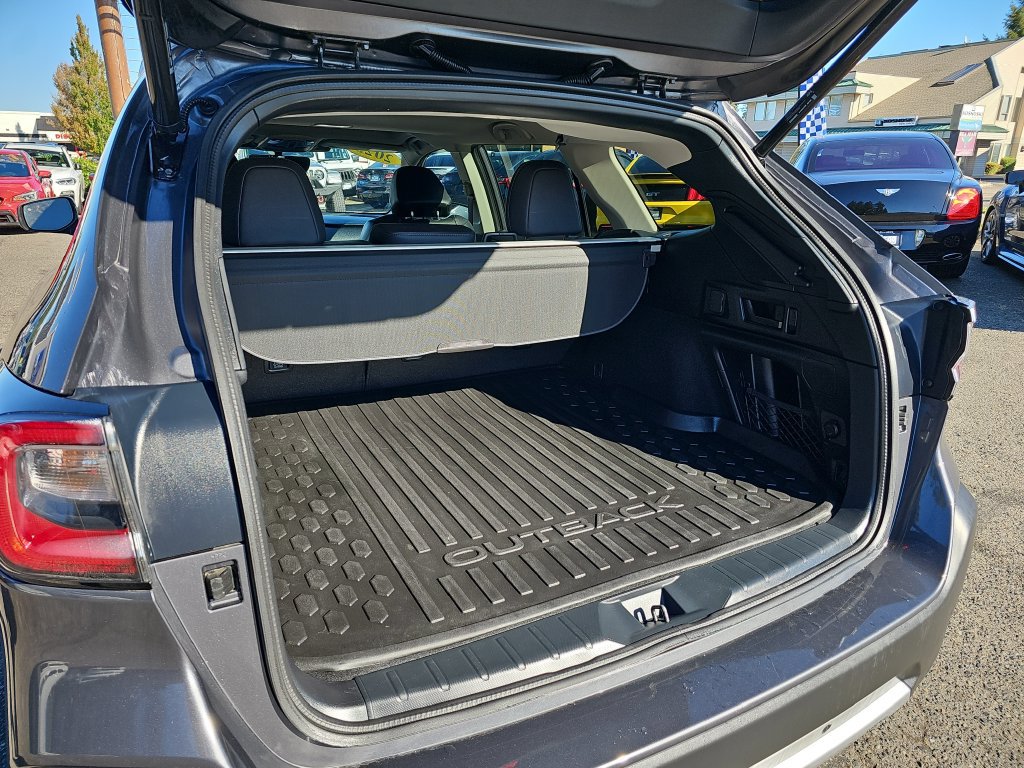 Used 2023 Subaru Outback Limited XT AWD/4WD image 18