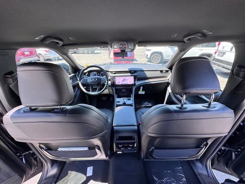 New 2026 Jeep Grand Cherokee Limited AWD/4WD image 23