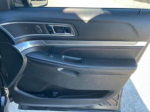 Used 2016 Ford Explorer Sport w/ Equipment Group 401A AWD/4WD image 21