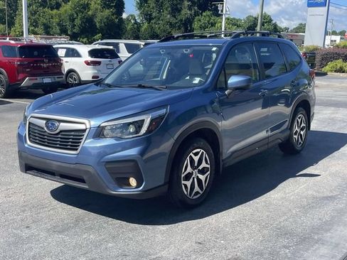 Used 2021 Subaru Forester Premium AWD/4WD image 3