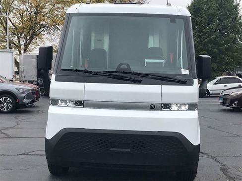 Used 2024 Chevrolet Brightdrop 600 w/ Commercial Equipment Package AWD/4WD image 4