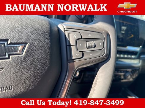Used 2025 Chevrolet Silverado 2500 ZR2 w/ Technology Package AWD/4WD image 14