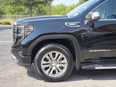Used 2022 GMC Sierra 1500 Denali image 8