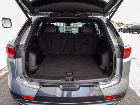 Used 2023 Chevrolet Blazer Premier FWD image 29