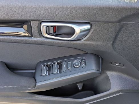 Certified 2025 Honda Civic Sport image 5