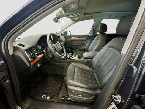 Used 2023 Audi Q5 2.0T Premium w/ Convenience Package AWD/4WD image 13
