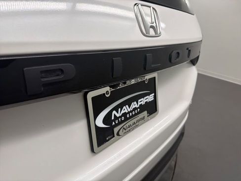 Used 2025 Honda Pilot Elite image 31