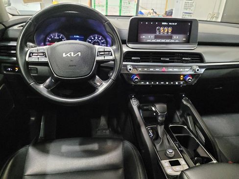 Used 2022 Kia Telluride S FWD image 22