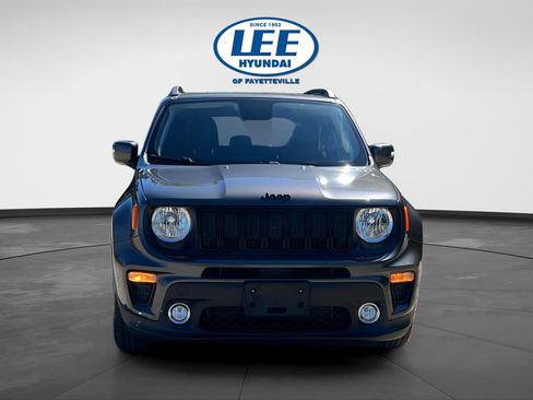 Used 2020 Jeep Renegade Altitude FWD image 2