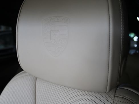 New 2026 Porsche Macan AWD/4WD image 19