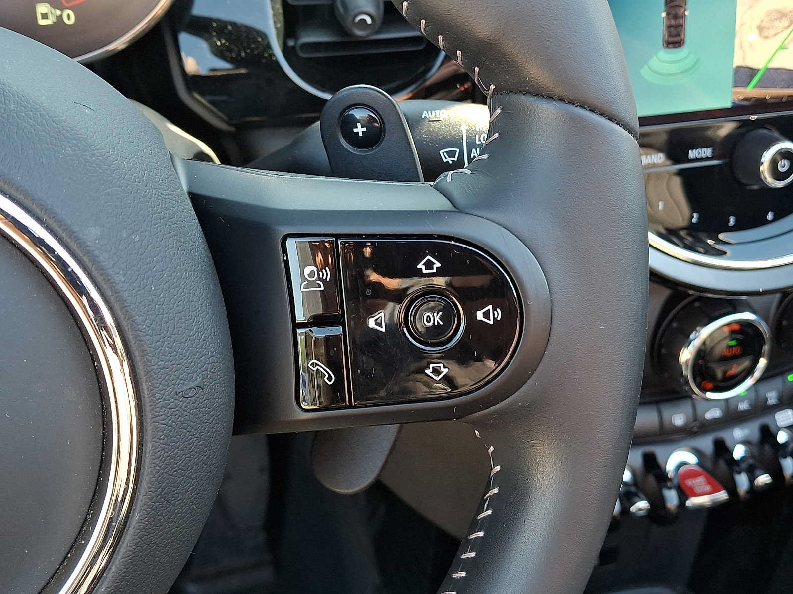 Used 2024 MINI Cooper S FWD image 23