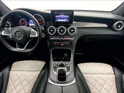Used 2017 Mercedes-Benz GLC 300 image 18