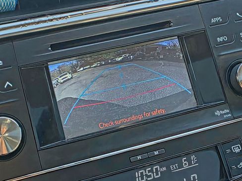 Used 2014 Toyota Avalon XLE Premium image 16