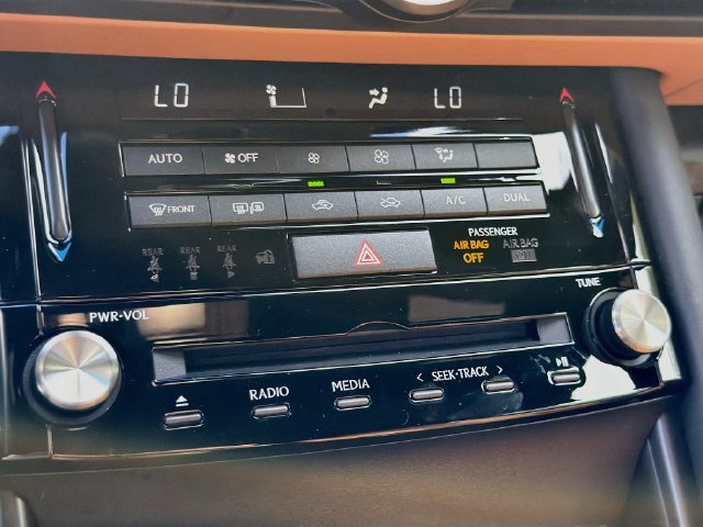 Used 2025 Lexus IS 350 F Sport w/ Accessory Package RWD image 31