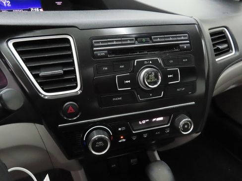 Used 2013 Honda Civic EX image 19