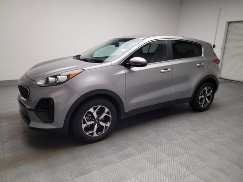 Used 2021 Kia Sportage LX w/ LX Fwd Popular Package image 2