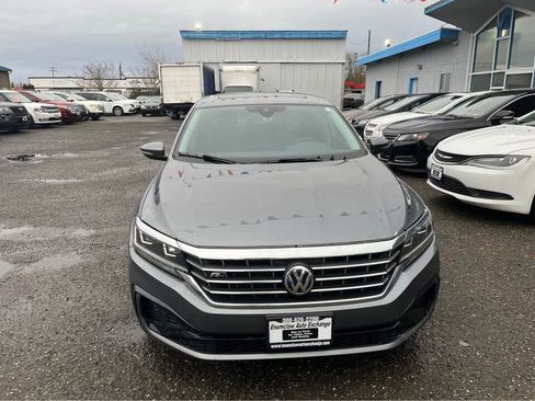 Used 2020 Volkswagen Passat 2.0T R-Line image 2