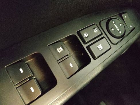 Used 2018 Hyundai Elantra SEL image 27