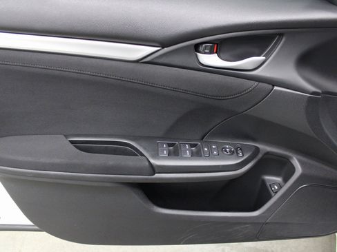 Used 2019 Honda Civic EX image 14