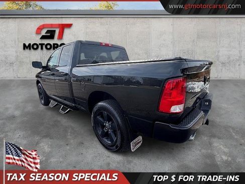 Used 2017 RAM 1500 Express w/ Black Ram 1500 Express Group image 3