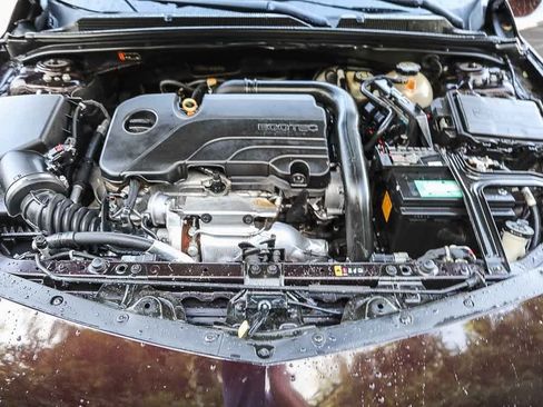 Used 2021 Chevrolet Malibu LT image 25