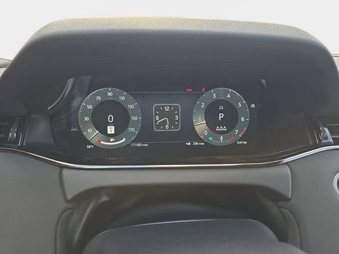 Certified 2025 Land Rover Range Rover Evoque Dynamic SE AWD/4WD image 22