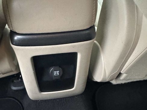 Used 2016 Dodge Journey SXT w/ Comfort/Convenience Group image 12