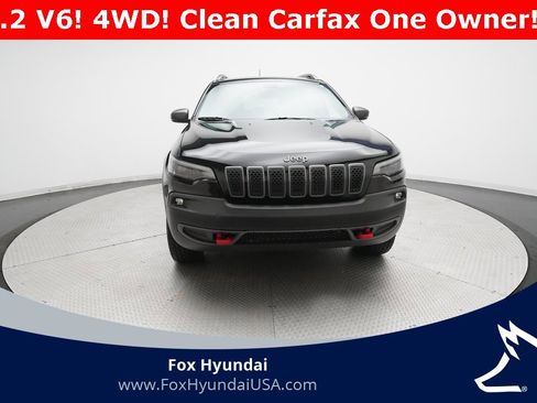 Used 2019 Jeep Cherokee Trailhawk w/ Cold Weather Group image 11