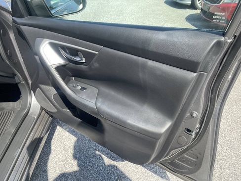 Used 2017 Nissan Altima 2.5 S w/ Power Driver Seat Package FWD image 21