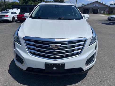 Used 2017 Cadillac XT5 Luxury w/ Driver Awareness Package AWD/4WD image 3
