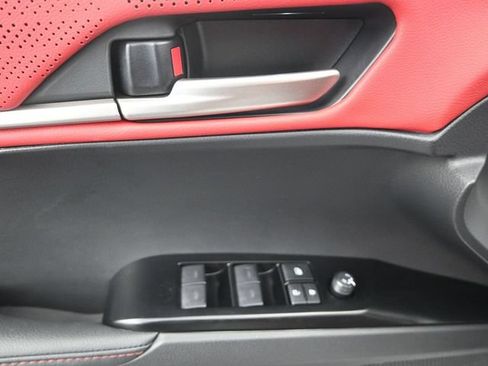 Used 2025 Toyota Camry XSE FWD image 12