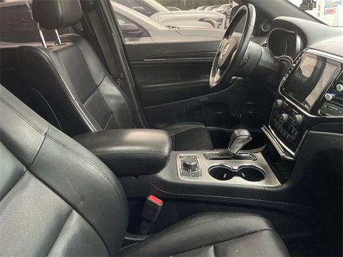 Used 2019 Jeep Grand Cherokee Limited w/ Luxury Group II image 11