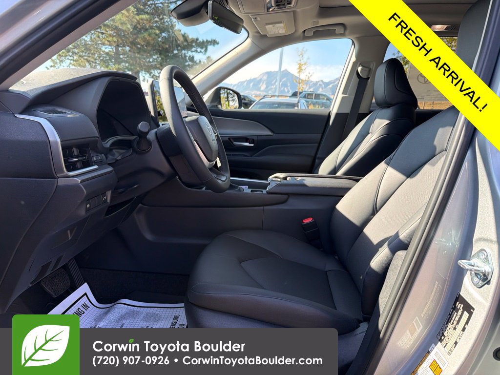 New 2026 Toyota Grand Highlander XLE FWD image 26