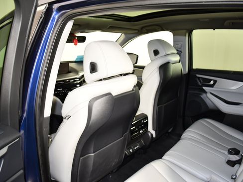 Used 2024 Acura MDX SH-AWD w/ Technology Package image 47