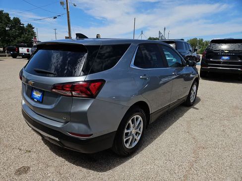 Used 2024 Chevrolet Equinox LT FWD image 8