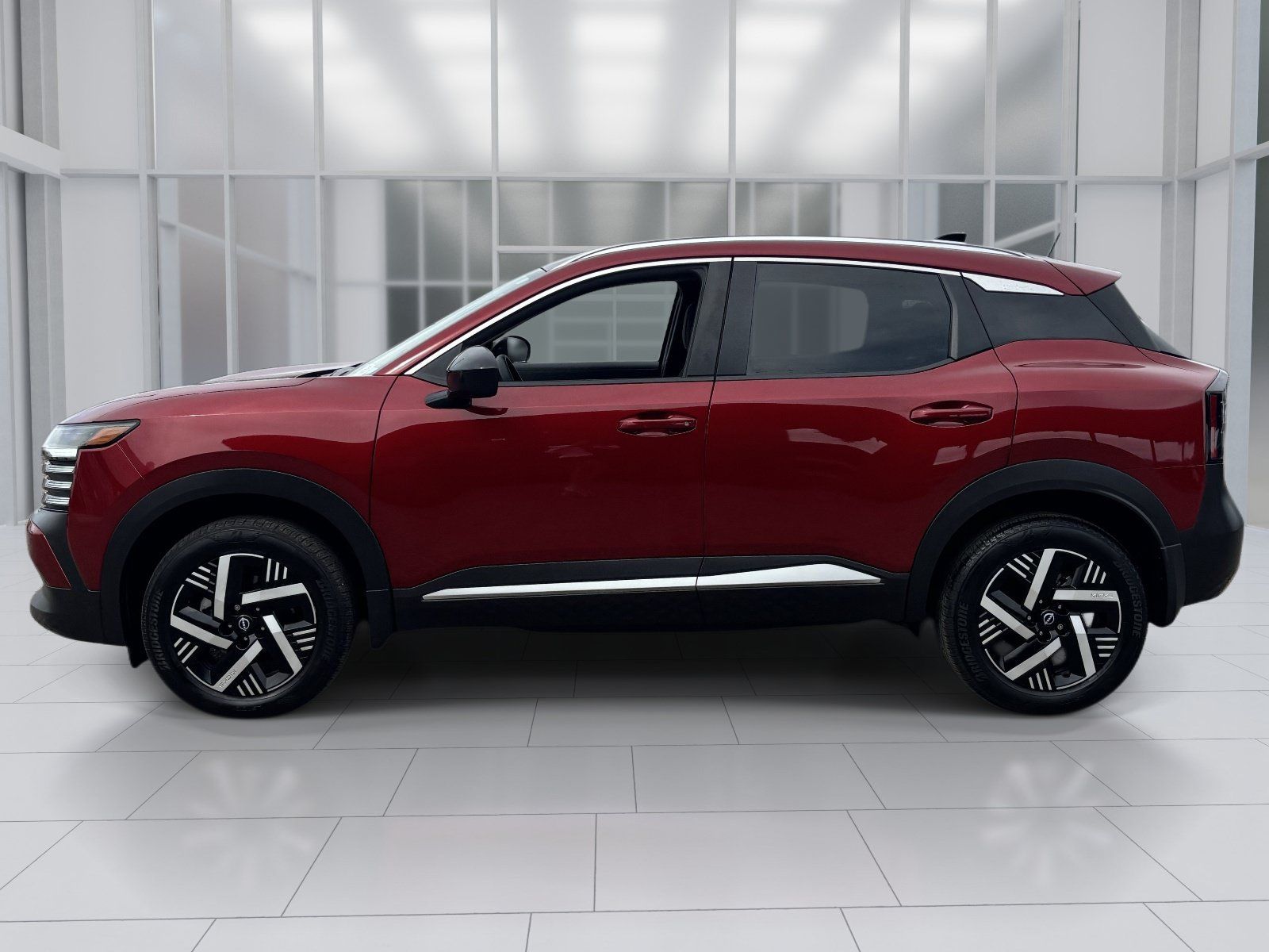 Used 2026 Nissan Kicks SV FWD image 3