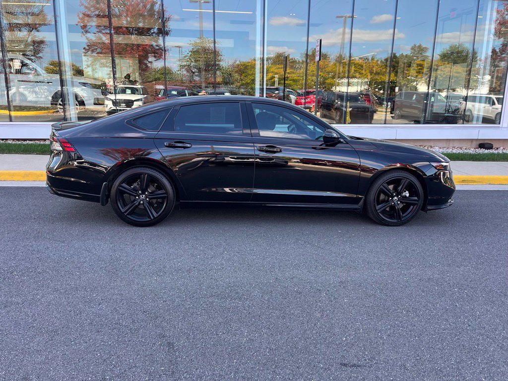 Used 2025 Honda Accord Sport image 10