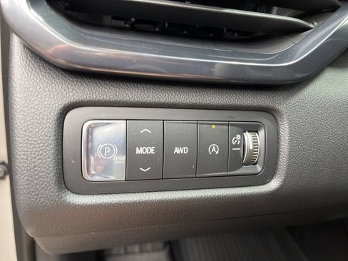New 2026 GMC Acadia AT4 w/ Luxury Package AWD/4WD image 13