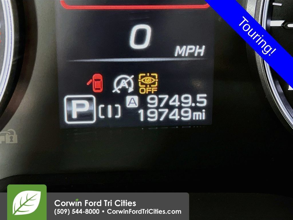 Used 2025 Subaru Forester Touring AWD/4WD image 2