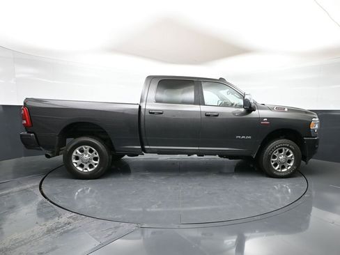 Used 2024 RAM 2500 Laramie AWD/4WD image 4