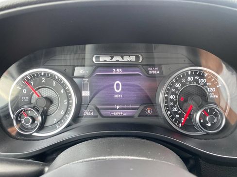 Used 2025 RAM 1500 Big Horn AWD/4WD image 16