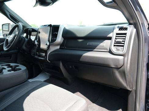 Used 2026 RAM 2500 Big Horn AWD/4WD image 31