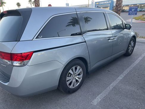 Used 2017 Honda Odyssey SE image 5