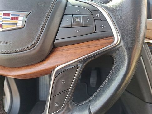 Used 2019 Cadillac XT5 Platinum image 23